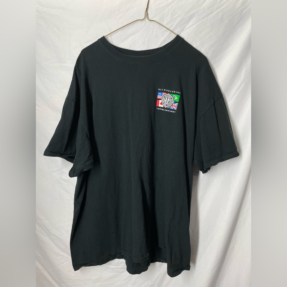 HUF t-shirt
